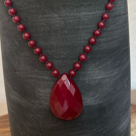 Jewelry - Red Jade Tear Drop Pendant Beaded Necklace 925